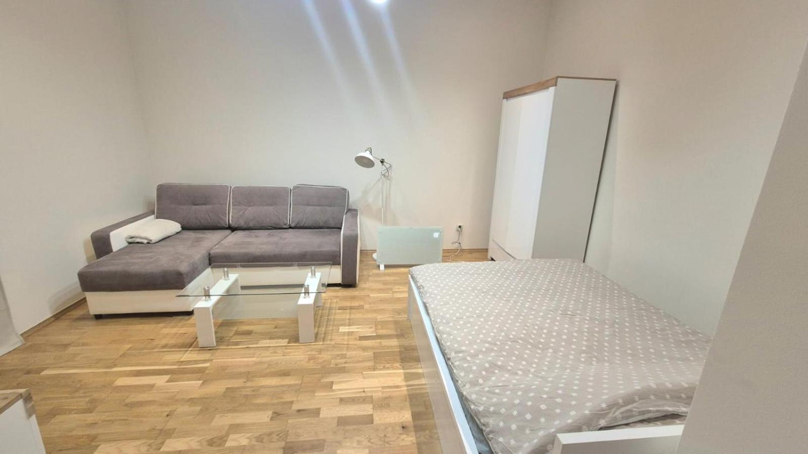 Topolowa Apartament Z Klimatem- Topolowa/Rynek/Pkp Krasków Εξωτερικό φωτογραφία